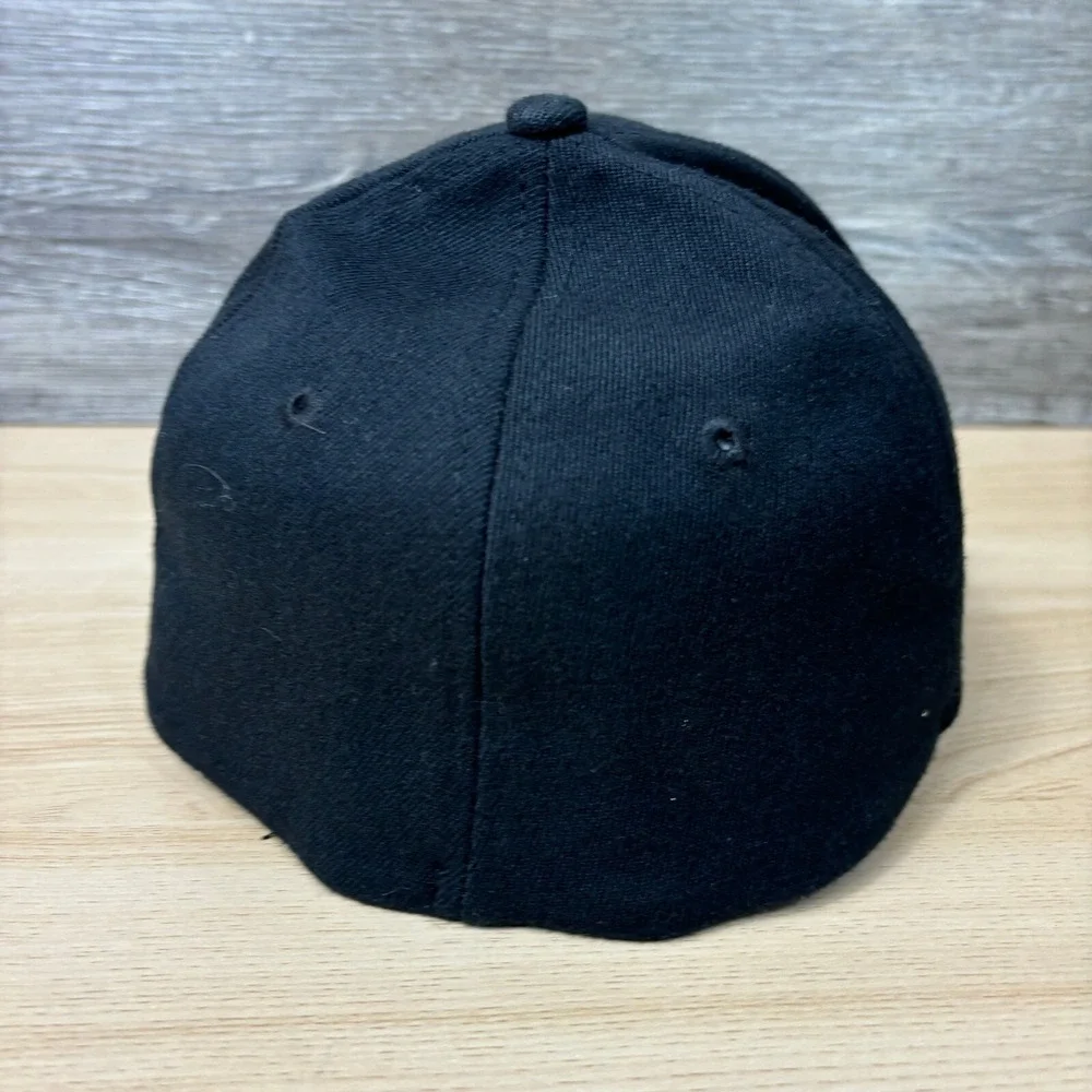 Mazzios Italian Eatery Hat Cap‎ Fitted L-XL Black Flexfit Baseball Cap